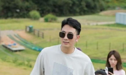 朱小贞哥哥最新爆料,揭秘朱小贞真实身份与惊人内幕！